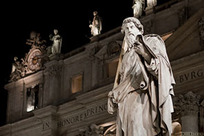 Statue outside St Peter’s Basilica